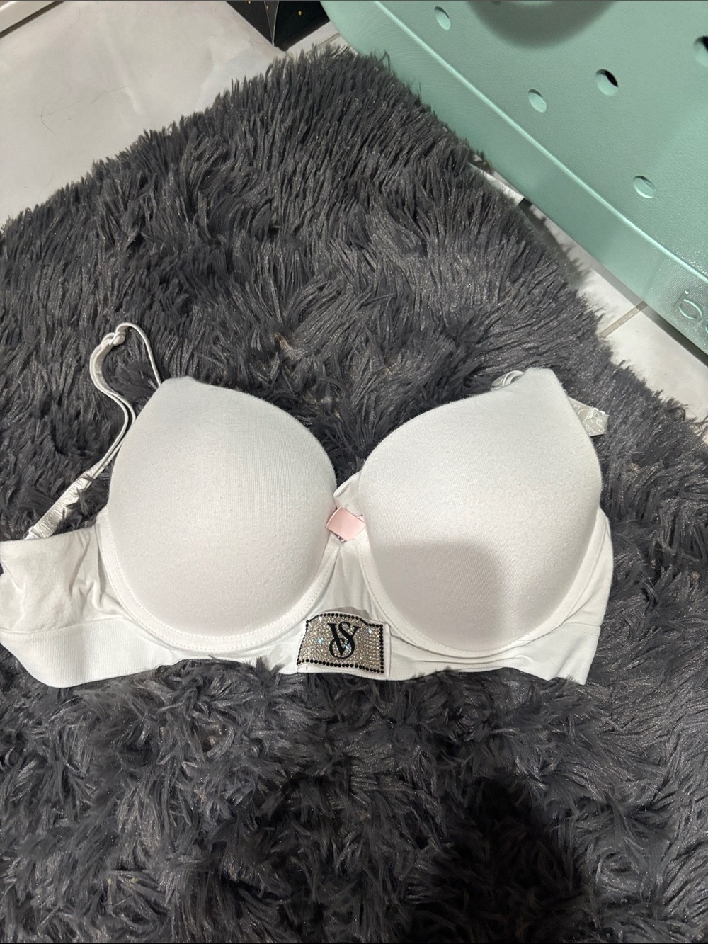 Victoria's Secret White Padded Bra with Light Pink Center Bow